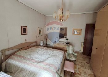 Camera / camera da letto - Appartamento via Bachelet
 
7, Adrano - foto 24