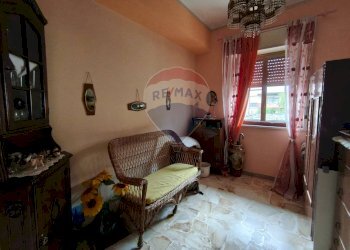 Soggiorno - Appartamento via Bachelet
 
7, Adrano - foto 27