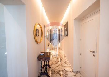 Hall / corridoio - Quadrilocale Corso Umberto
 
198, Taormina - foto 14