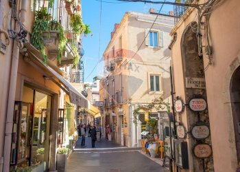 Edificio all\'aperto - Quadrilocale Corso Umberto
 
198, Taormina - foto 27
