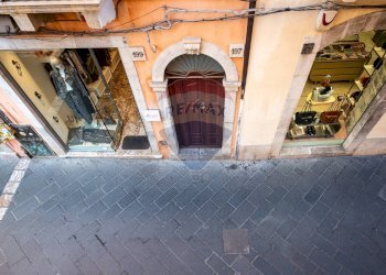 Edificio all\'aperto - Quadrilocale Corso Umberto
 
198, Taormina - foto 30