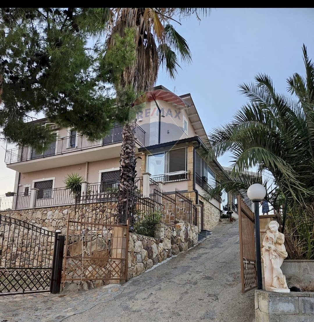 Casa all\'aperto - Rustico contrada grotta nera
snc, Gagliano Castelferrato - foto 2