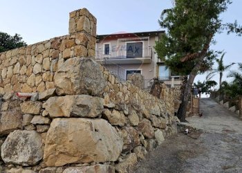 Casa all\'aperto - Rustico contrada grotta nera
 
snc, Gagliano Castelferrato - foto 1