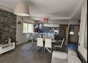 Sala da pranzo - Rustico contrada grotta nera
 
snc, Gagliano Castelferrato - foto 7