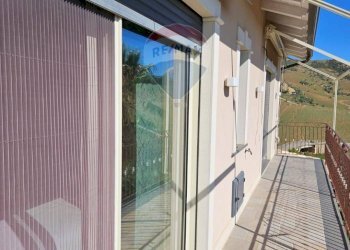 Balcone - Rustico contrada grotta nera
 
snc, Gagliano Castelferrato - foto 15