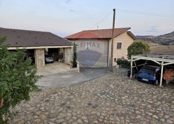 Casa all\'aperto - Rustico contrada grotta nera
 
snc, Gagliano Castelferrato - foto 16