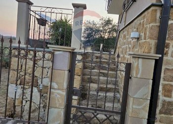 Balcone - Rustico contrada grotta nera
 
snc, Gagliano Castelferrato - foto 29