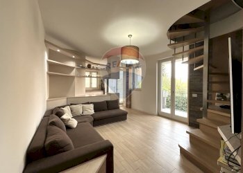 Soggiorno - Trilocale Via Sant'Anna
 
26, Arese - foto 3