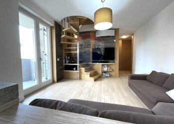 Soggiorno - Trilocale Via Sant'Anna
 
26, Arese - foto 6