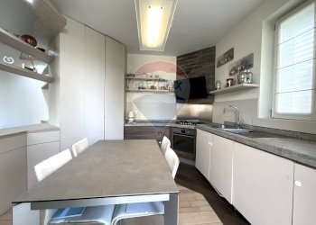 Cucina - Trilocale Via Sant'Anna
 
26, Arese - foto 9