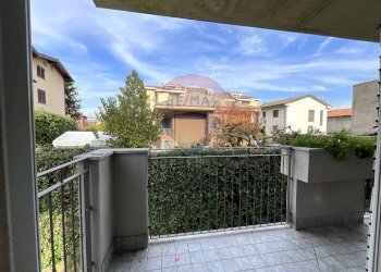 Balcone - Trilocale Via Sant'Anna
 
26, Arese - foto 11