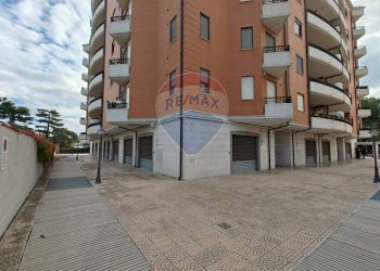 Edificio all\'aperto - Quadrilocale Via Antonio Gramsci
 
107, Foggia - foto 27