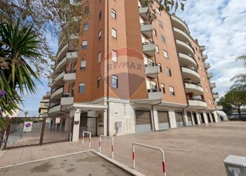 Edificio all\'aperto - Quadrilocale Via Antonio Gramsci
 
107, Foggia - foto 29