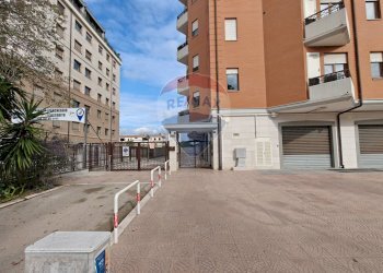 Edificio all\'aperto - Quadrilocale Via Antonio Gramsci
 
107, Foggia - foto 34