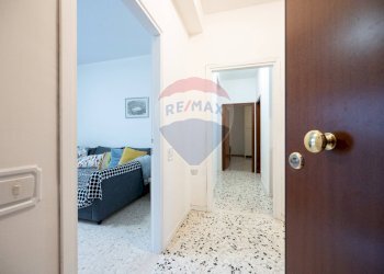 Hall / corridoio - Quadrilocale Via Nello Catellani
 
3, Guastalla - foto 2