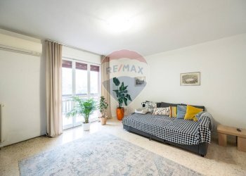 Soggiorno - Quadrilocale Via Nello Catellani
 
3, Guastalla - foto 9