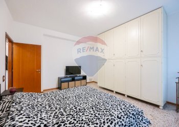 Camera / camera da letto - Quadrilocale Via Nello Catellani
 
3, Guastalla - foto 19