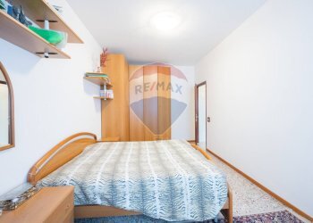 Camera / camera da letto - Quadrilocale Via Nello Catellani
 
3, Guastalla - foto 24