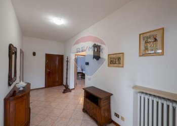 Hall / corridoio - Trilocale Curno - foto 32