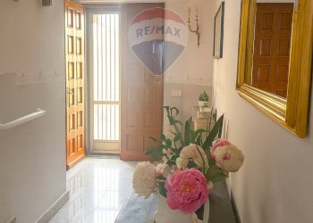 Hall / corridoio - Casa semi indipendente via torino
 
17, Caltignaga - foto 9