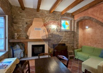 Soggiorno - Casa semi indipendente Rovescala - foto 10