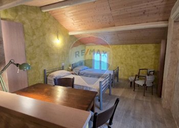 Sala da pranzo - Casa semi indipendente Rovescala - foto 28