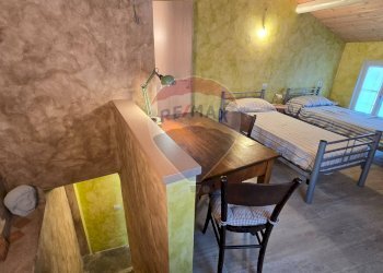 Sala da pranzo - Casa semi indipendente Rovescala - foto 34