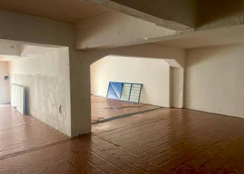 Foto 13 - Negozio Via Po
5, Chivasso - foto 12