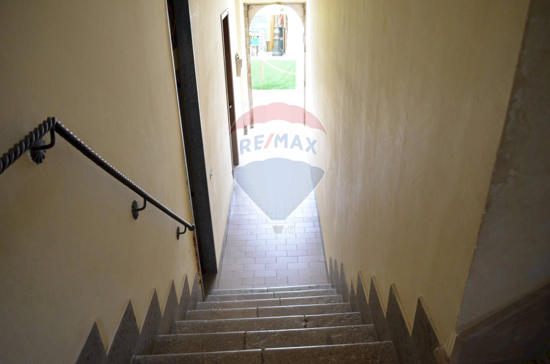 Scale - Appartamento Piazzaa Roma
 
4, Paupisi - foto 3