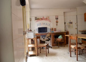 Cucina - Appartamento Piazzaa Roma
 
4, Paupisi - foto 10