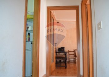 Hall / corridoio - Appartamento Piazzaa Roma
 
4, Paupisi - foto 21