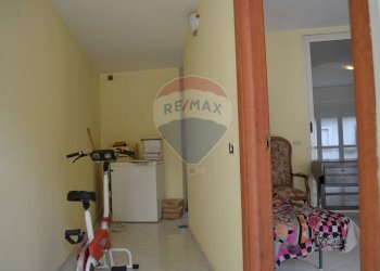 Hall / corridoio - Appartamento Piazzaa Roma
 
4, Paupisi - foto 27