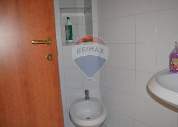 Bagno - Appartamento Piazzaa Roma
 
4, Paupisi - foto 32