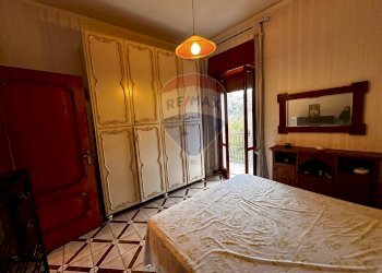 Camera / camera da letto - Two-room apartment rione Taverna
 
7, Tufo - photo 10