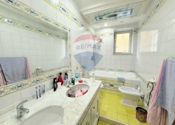 Bagno - Four-room apartment Via Galileo Galilei
 
76, Sant'Antimo - photo 5