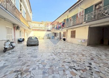 Edificio all\'aperto - Four-room apartment Via Galileo Galilei
 
76, Sant'Antimo - photo 8