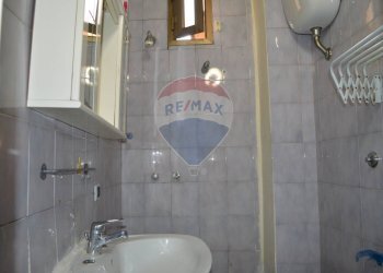 Bagno - Bilocale Via Falconieri
 
16, Napoli - foto 24