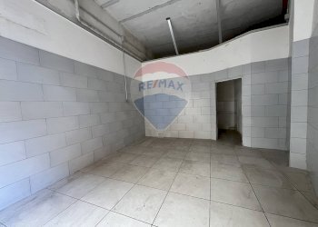 Stanza vuota - Negozio Viale Margherita
 
32, Napoli - foto 3