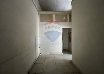 Hall / corridoio - Negozio Viale Margherita
 
32, Napoli - foto 9