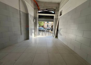 Non correlato - Negozio Viale Margherita
32, Napoli - foto 3