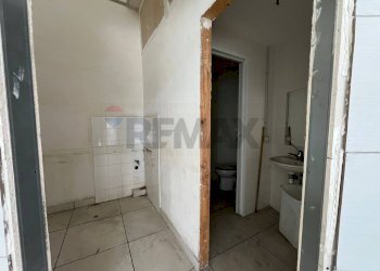 Hall / corridoio - Negozio Viale Margherita
32, Napoli - foto 6