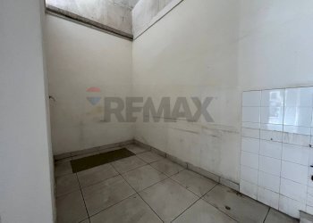 Stanza vuota - Negozio Viale Margherita
32, Napoli - foto 8