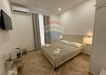 Camera / camera da letto - Quadrilocale Via Settimo Duchesca
 
49, Napoli - foto 8