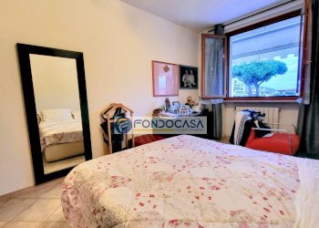 camera matrimoniale - Quadrilocale Viale Roma
 
114, Massa - foto 11