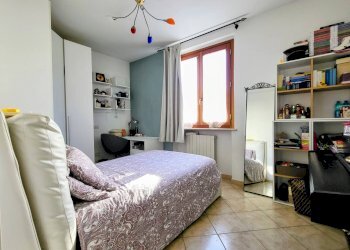 camera matrimoniale 2 - Quadrilocale Viale Roma
 
114, Massa - foto 14