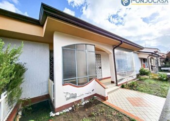 esterno - Casa semi indipendente G. Pardini
 
49, Viareggio - foto 2