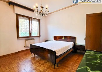 camera matrimoniale 1 - Casa semi indipendente G. Pardini
 
49, Viareggio - foto 15