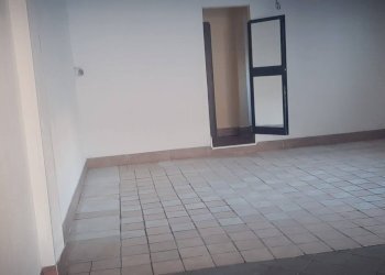 Foto 5 - Attività Commerciale Via Di Salviano
 
54, Livorno - foto 4