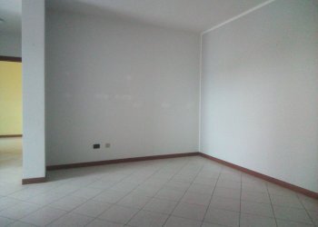 Foto 6 - Attività Commerciale Via Di Salviano
 
54, Livorno - foto 5