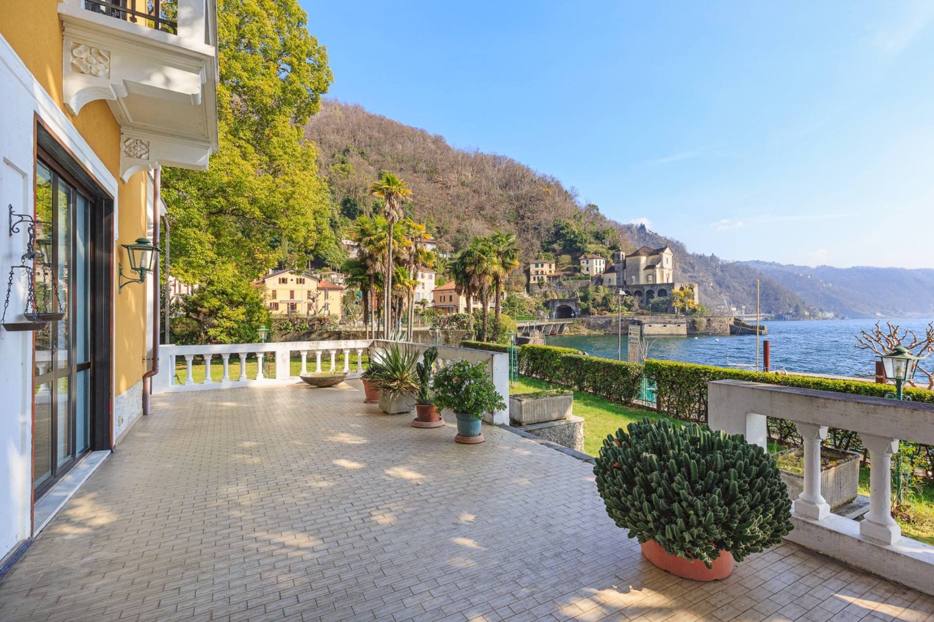 Foto 4 - Villa Viale Giuseppe Garibaldi
 
68, Maccagno con Pino e Veddasca - photo 1